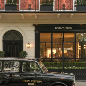 Louis Vuitton inaugura hotel efímero de lujo en Mayfair, Londres