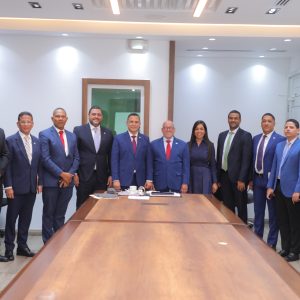 Diputados y bancos debaten regulación del embargo retentivo en México