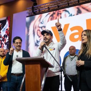 Seguridad, economía y reformas, ejes en campaña presidencial 2026