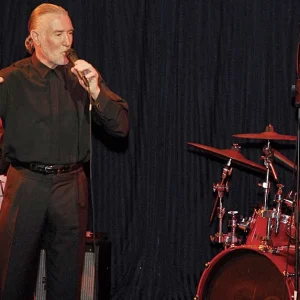 Danny Daniel y King Clave rinden homenaje a madres en Santo Domingo